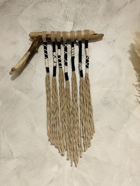 Déco murale en bois flotté